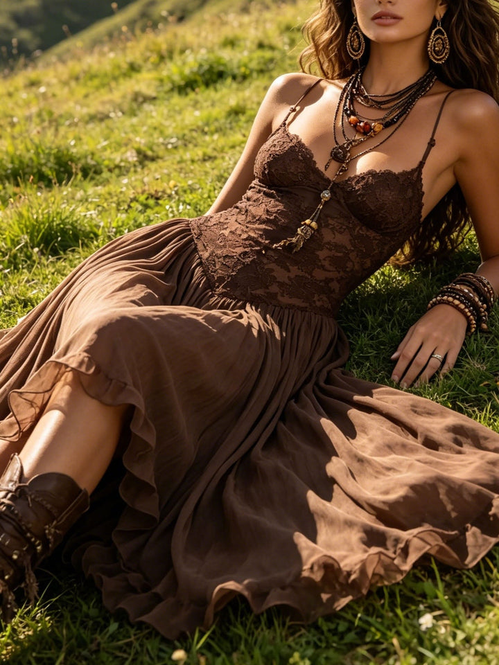 Morwenna | Abito maxi marrone scuro con corpino in pizzo e gonna vaporosa