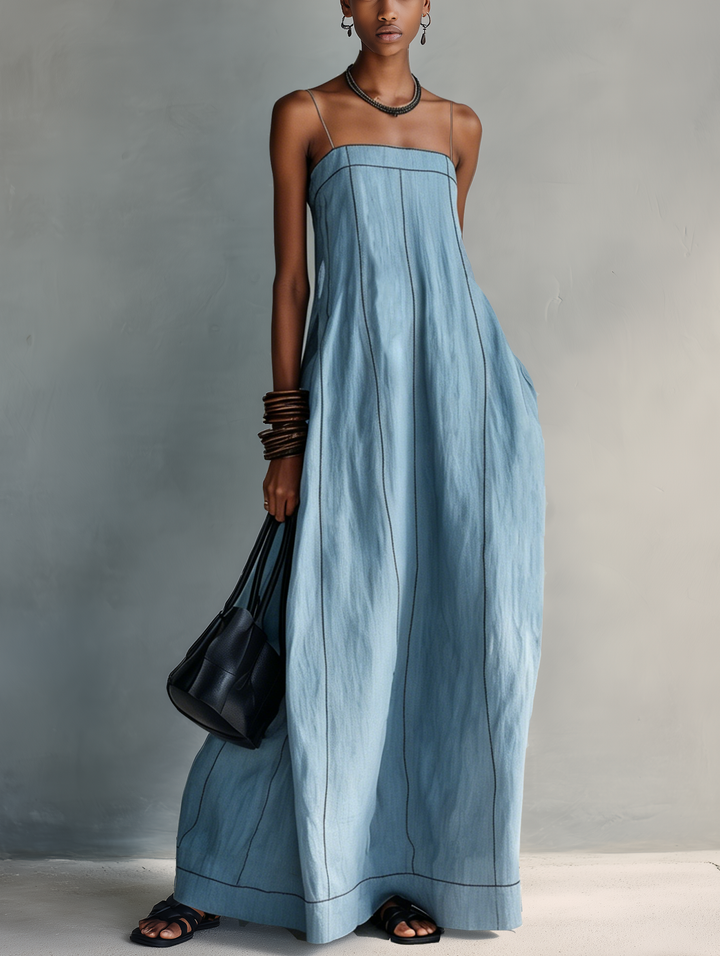 Camilla | Maxi abito azzurro smanicato dalla linea morbida