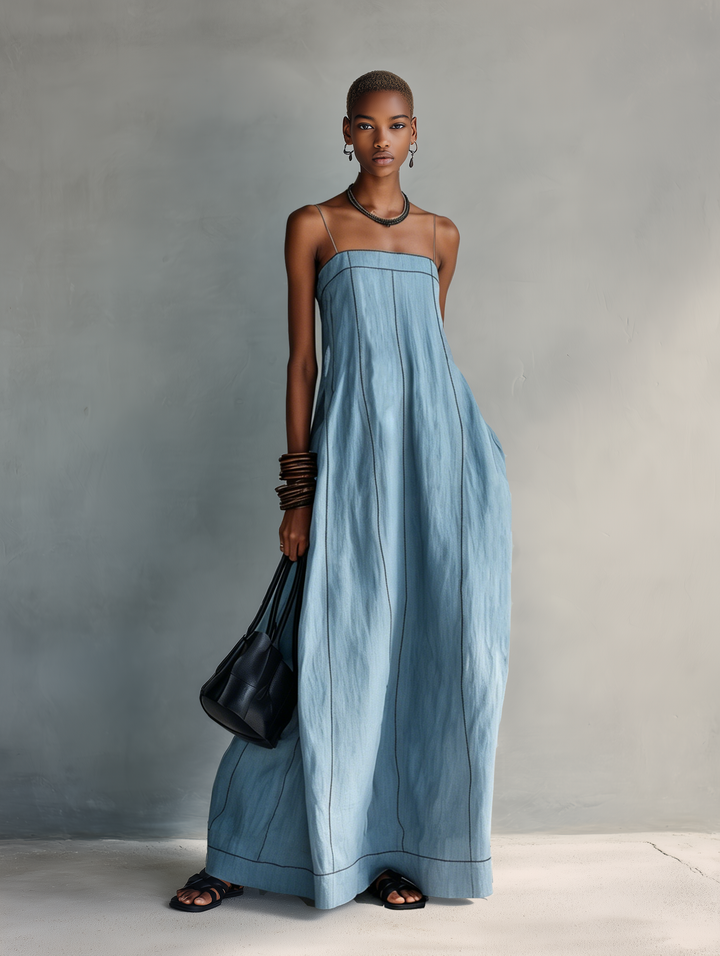 Camilla | Maxi abito azzurro smanicato dalla linea morbida