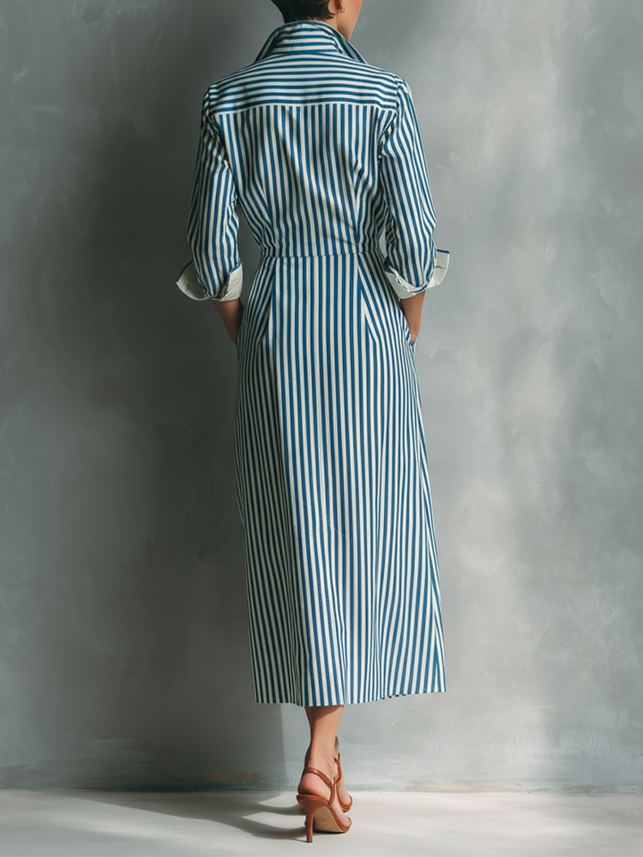 Celeste | Vestito camicia a righe con taschino rosso sul petto
