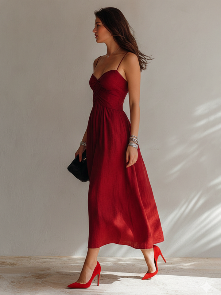 Vanessa | Midi abito rosso con scollo a cuore e corpetto arricciato