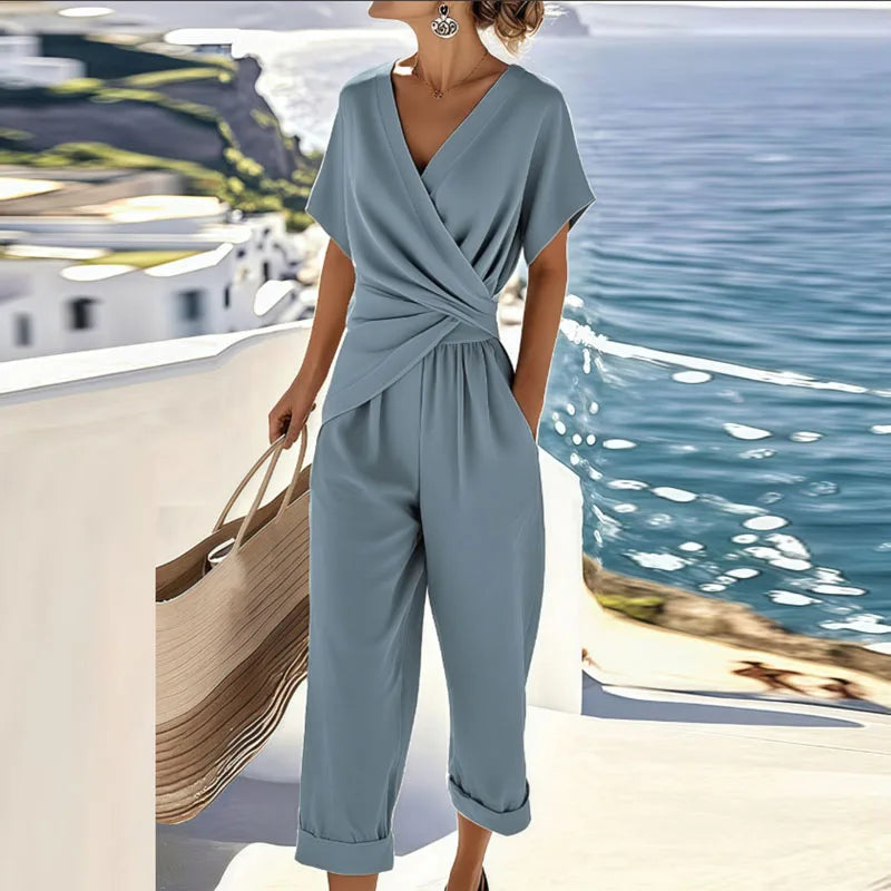 Edera | Completo due pezzi beige con top incrociato e pantaloni cropped