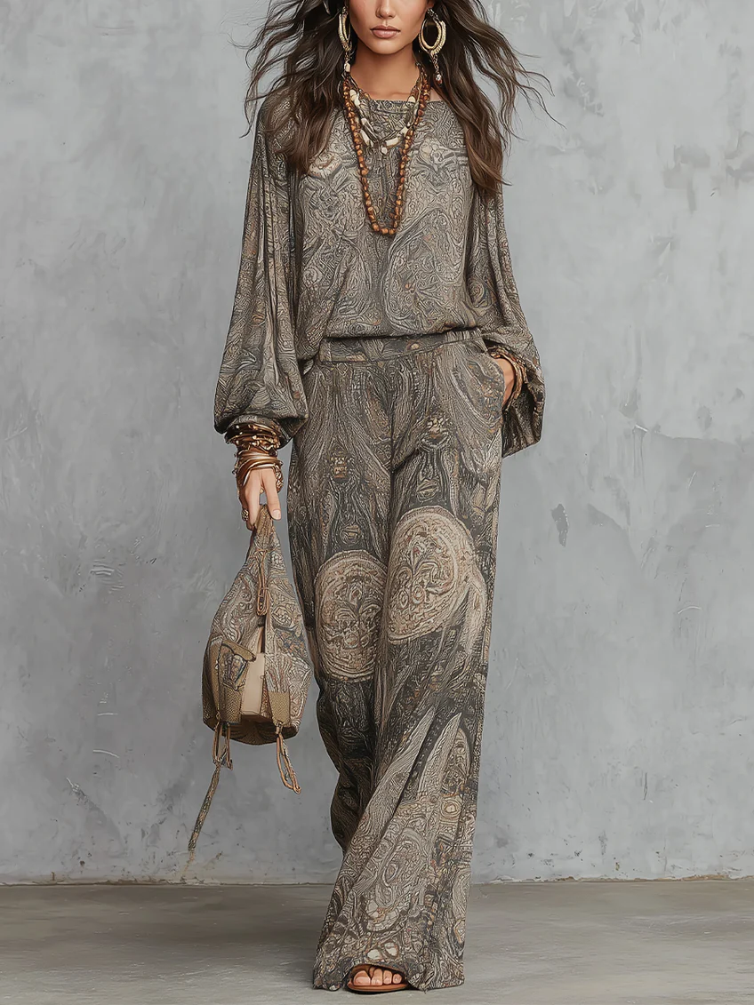 Ornella | Completo grigio a fantasia paisley con maniche a lanterna